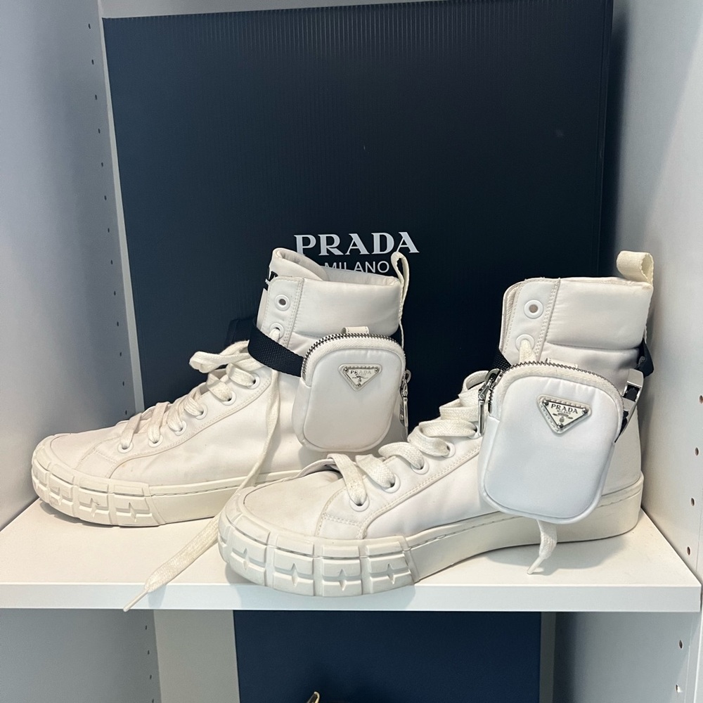 second hand in good condition